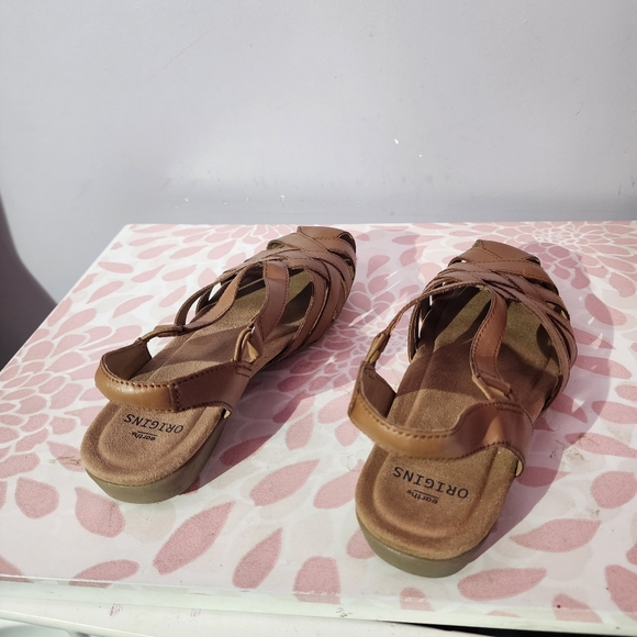 Earth Orgins brown slip on sandals size 9 - Picture 4 of 6